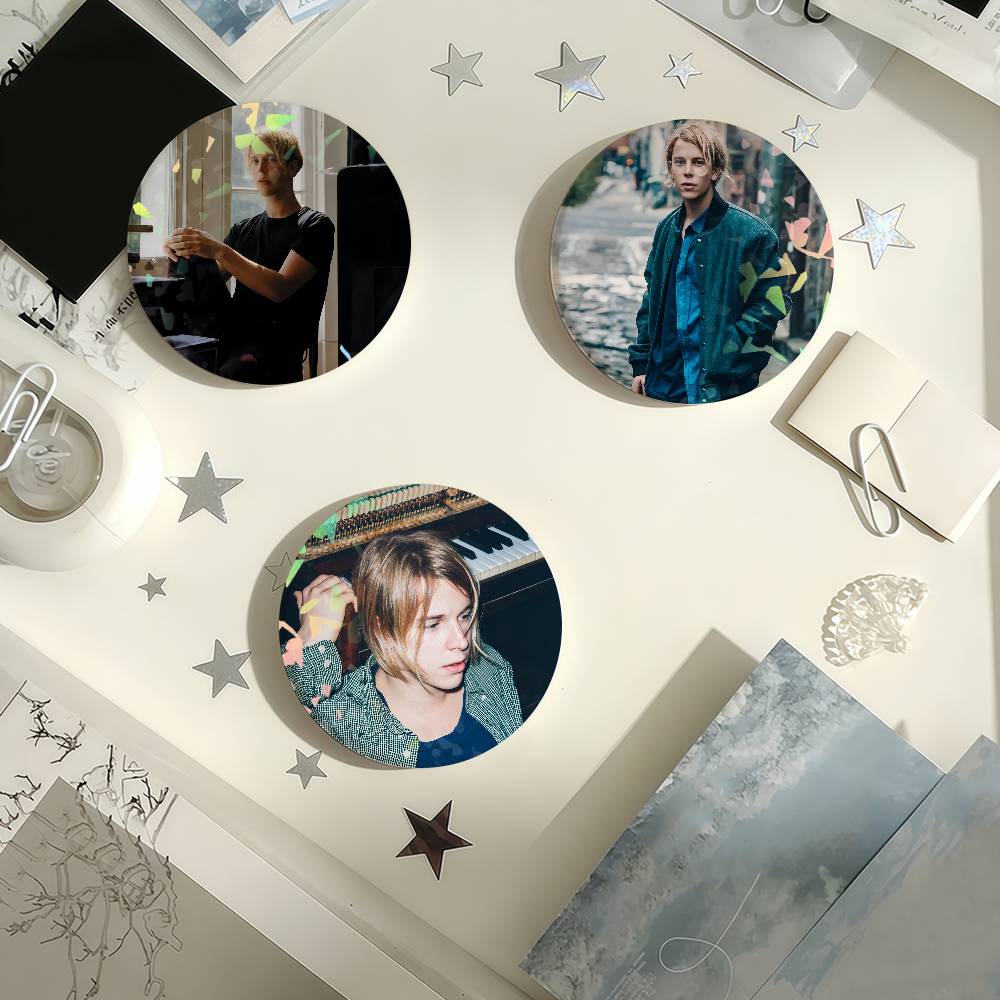 เข็มกลัดเลเซอร์ลาย T-Tom Odell - Japan Lifestyle บทวิจารณ์และราคา